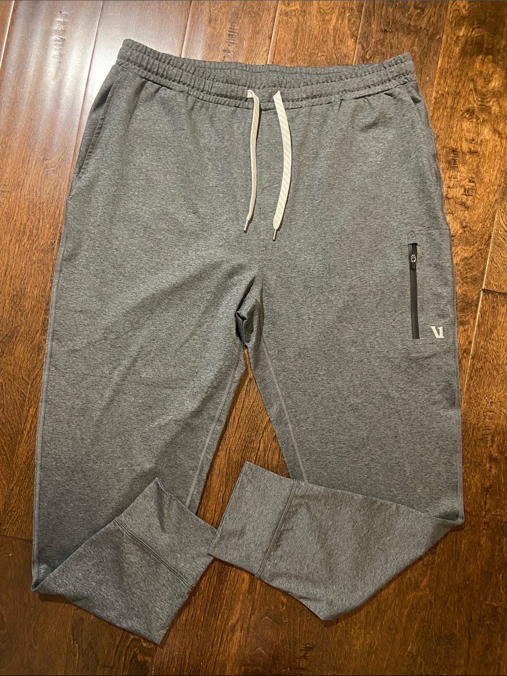 Vuori Sunday Performance  Joggers Mens Size XL  charcoal/Gray